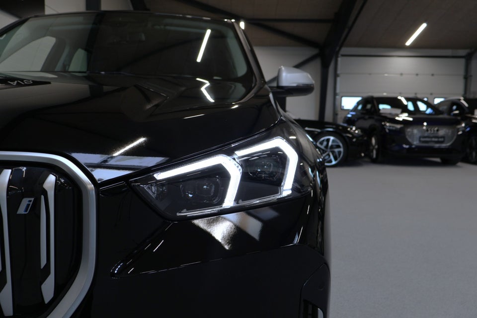 BMW iX1 eDrive20 X-Line 5d