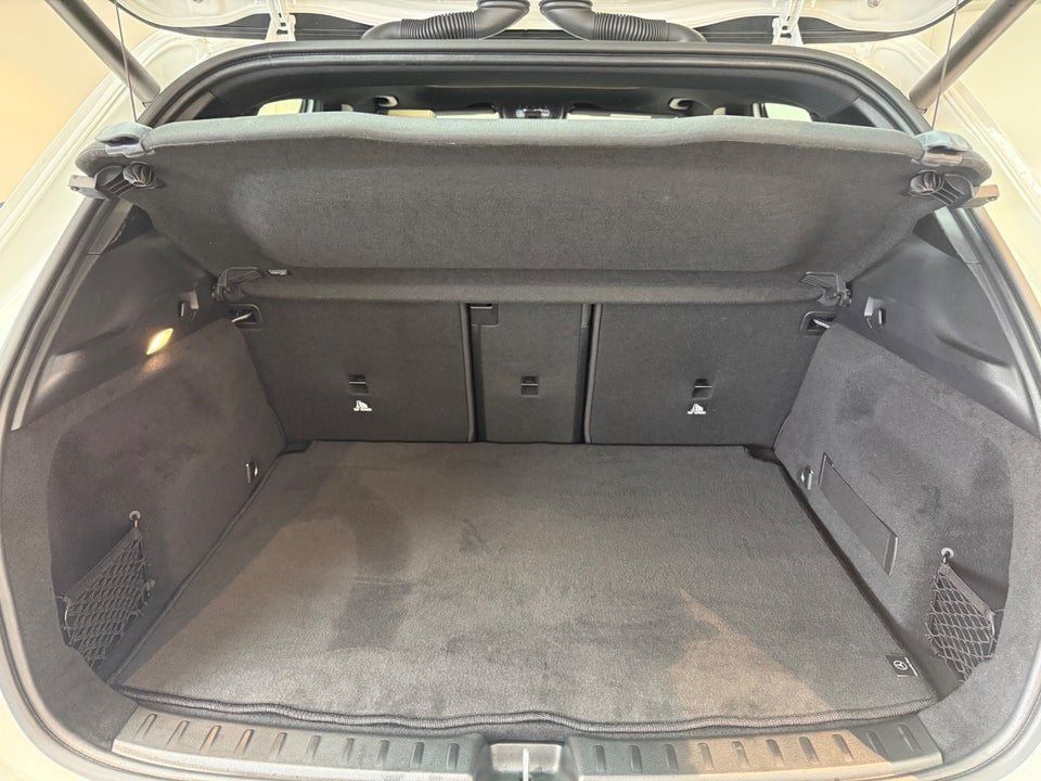 Mercedes EQA250+ Progressive 5d