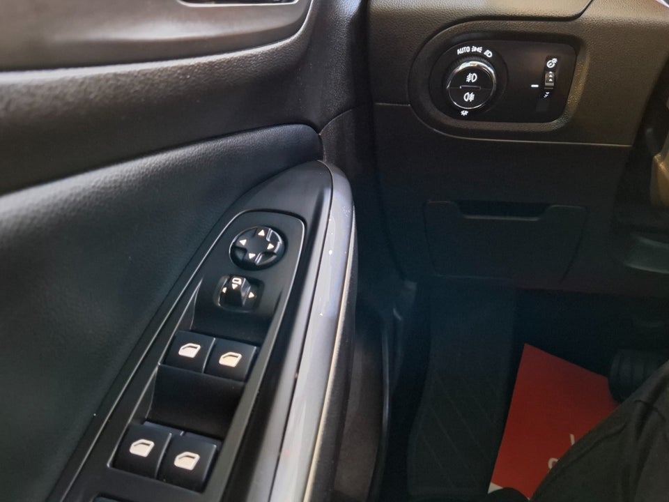 Opel Grandland X 1,6 Hybrid Ultimate aut. 5d