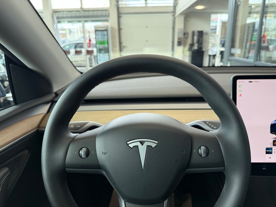 Tesla Model Y RWD 5d