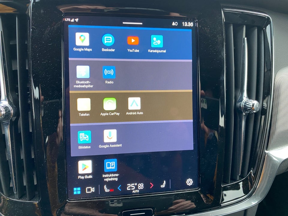 Volvo V90 2,0 T8 ReCharge R-Design aut. AWD 5d