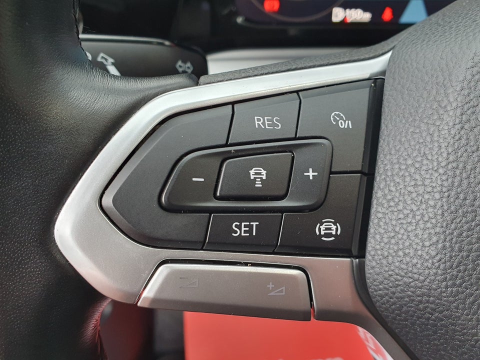 VW Golf VIII 1,5 TSi 130 Life 5d