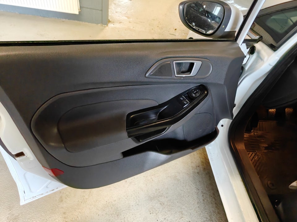 Ford Fiesta 1,0 SCTi 100 Titanium 5d