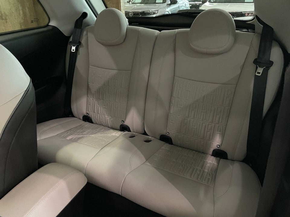 Fiat 500e 42 la Prima 3d