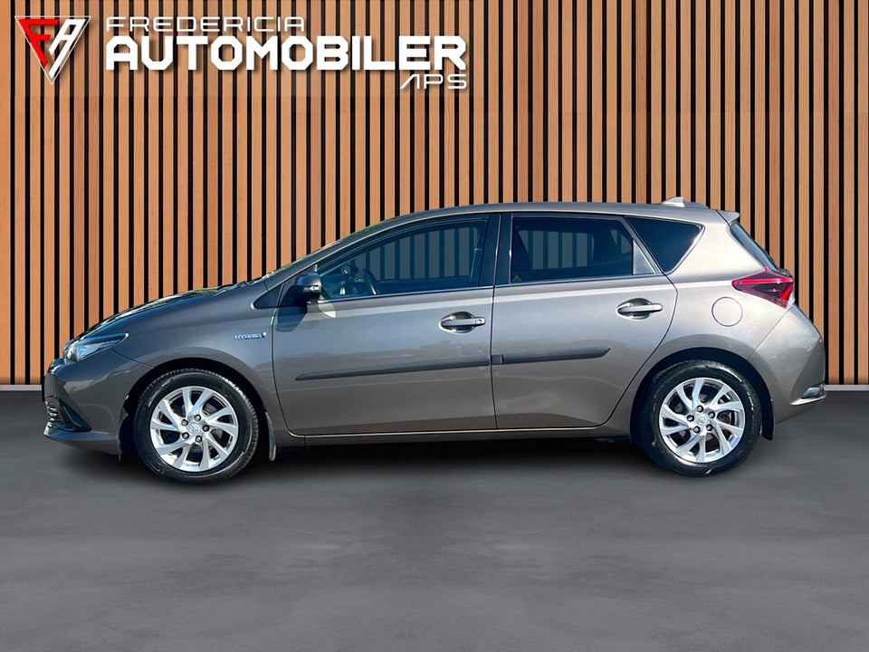 Toyota Auris 1,8 Hybrid H2 Comfort CVT 5d