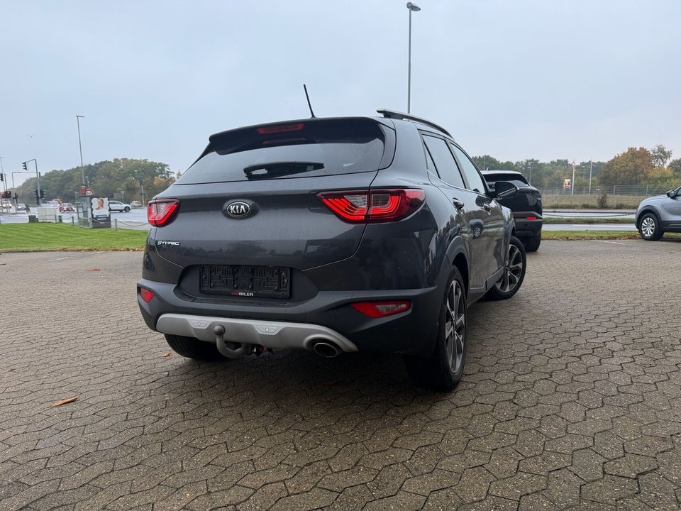 Kia Stonic 1,4 Premium 5d