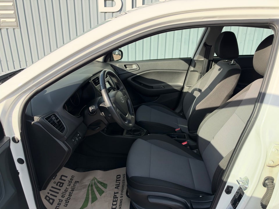 Hyundai i20 1,25 Style 5d