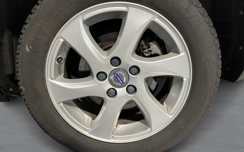 Volvo V40 1,5 T3 152 Momentum aut. 5d