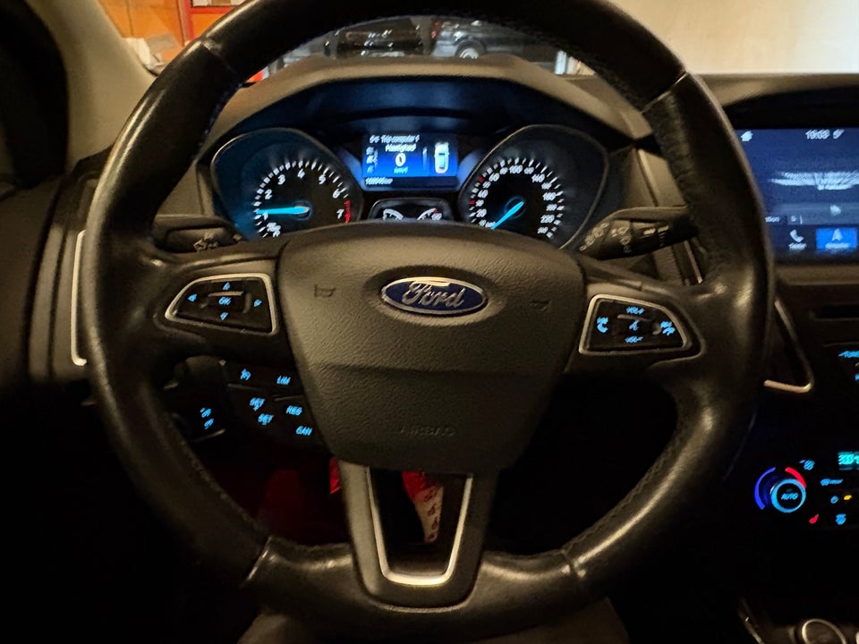 Ford Focus 1,0 SCTi 125 Titanium stc. 5d