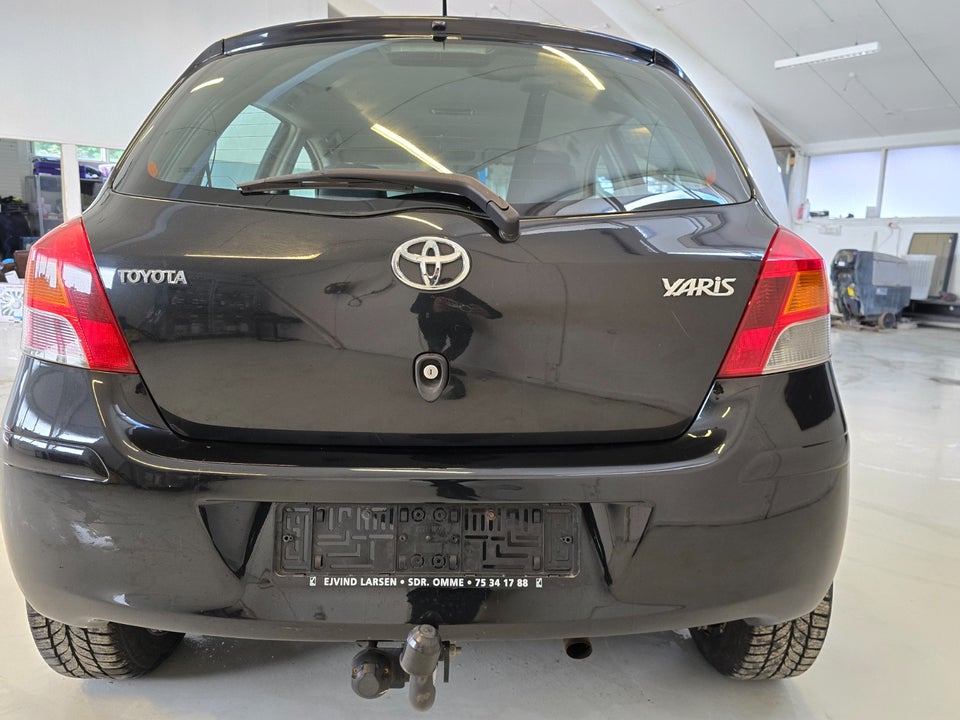 Toyota Yaris 1,3 T2 M/M 5d