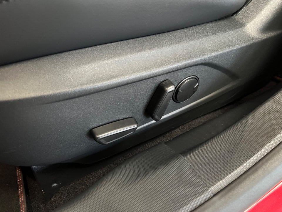 Ford Mustang Mach-E 73 Premium Standard Range AWD 5d