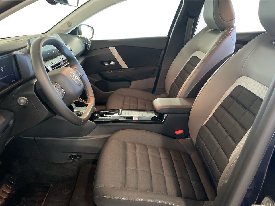 Citroën ë-C4 X 54 Plus 4d