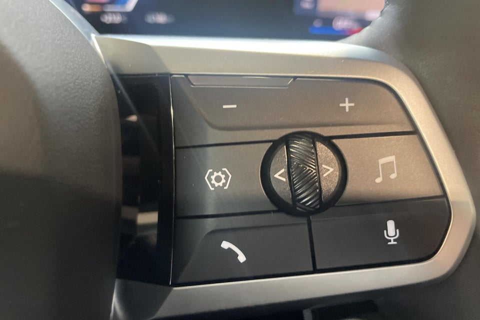 BMW iX1 eDrive20 M-Sport 5d