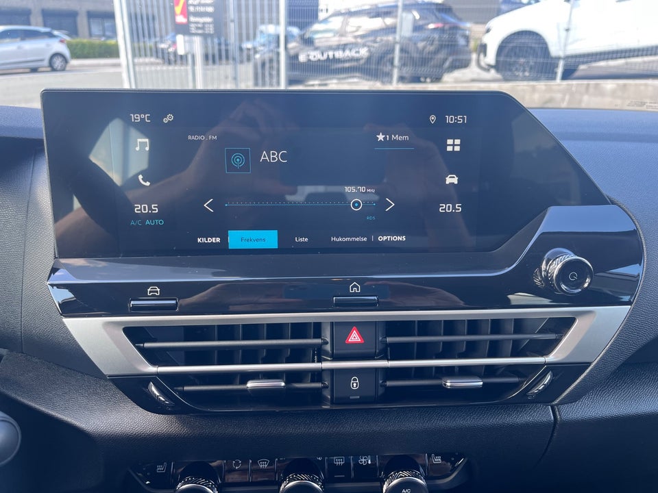 Citroën C4 1,2 PureTech 100 Attraction 5d