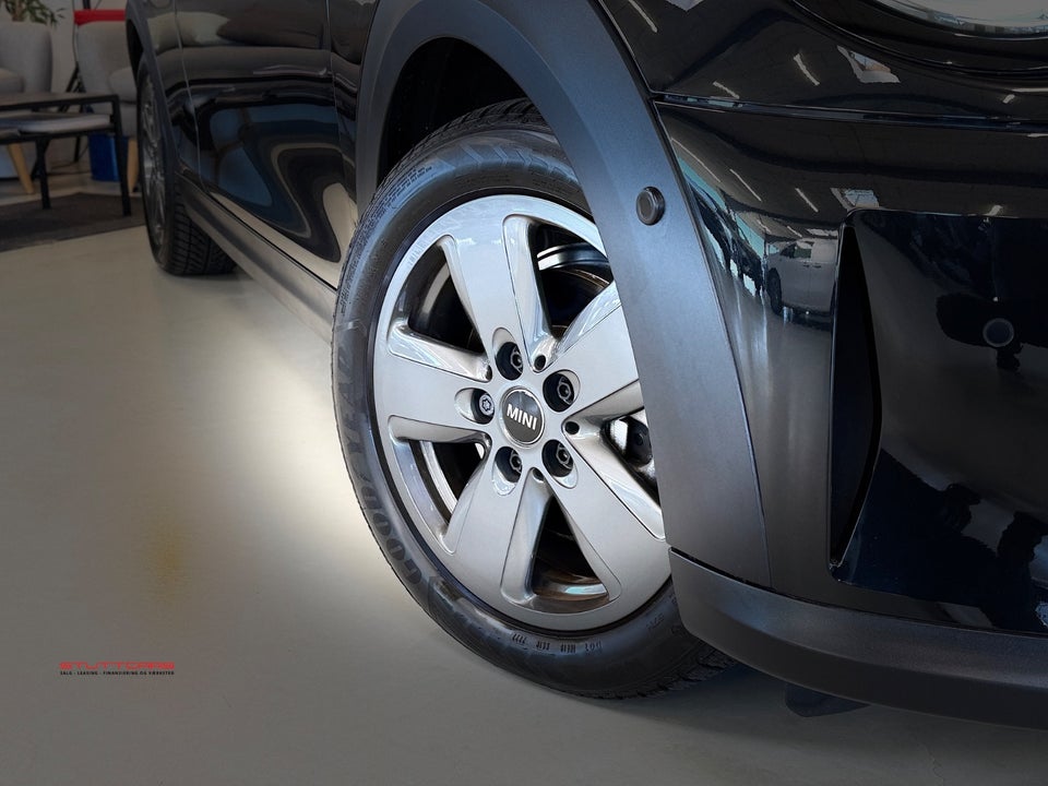 MINI Cooper SE Classic Trim 3d