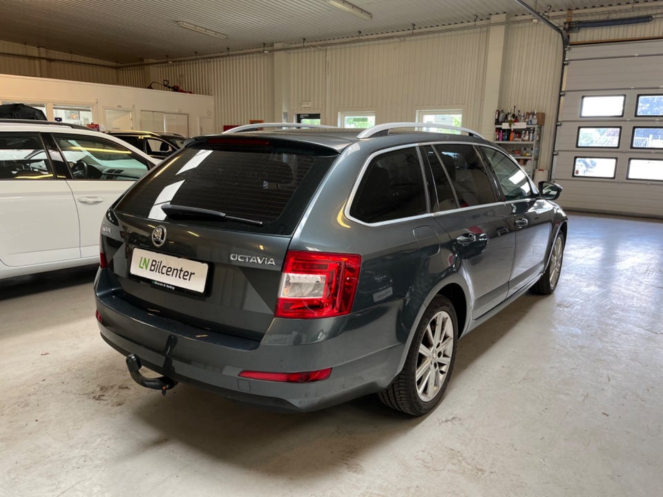 Skoda Octavia 1,4 TSi 140 Elegance Combi 5d