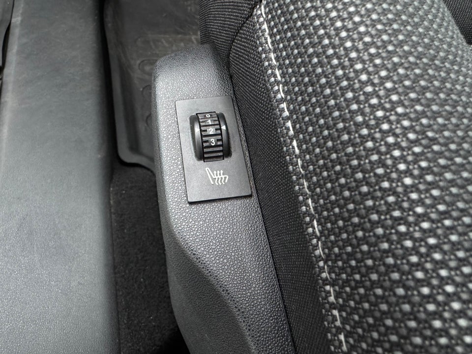 Citroën C4 Cactus 1,6 BlueHDi 100 Cool Comfort 5d