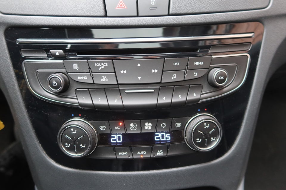 Peugeot 508 1,6 HDi 114 Active SW 5d