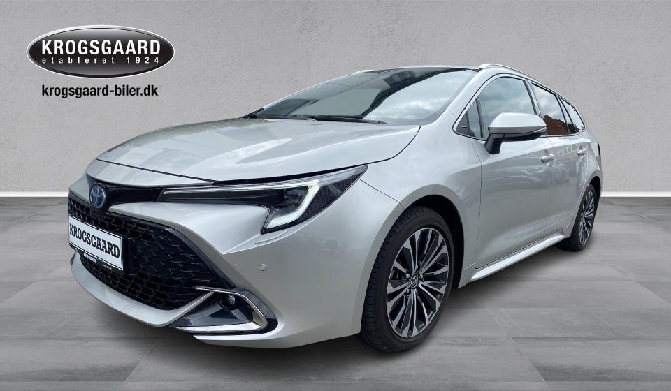 Toyota Corolla 1,8 Hybrid Style Touring Sports e-CVT 5d
