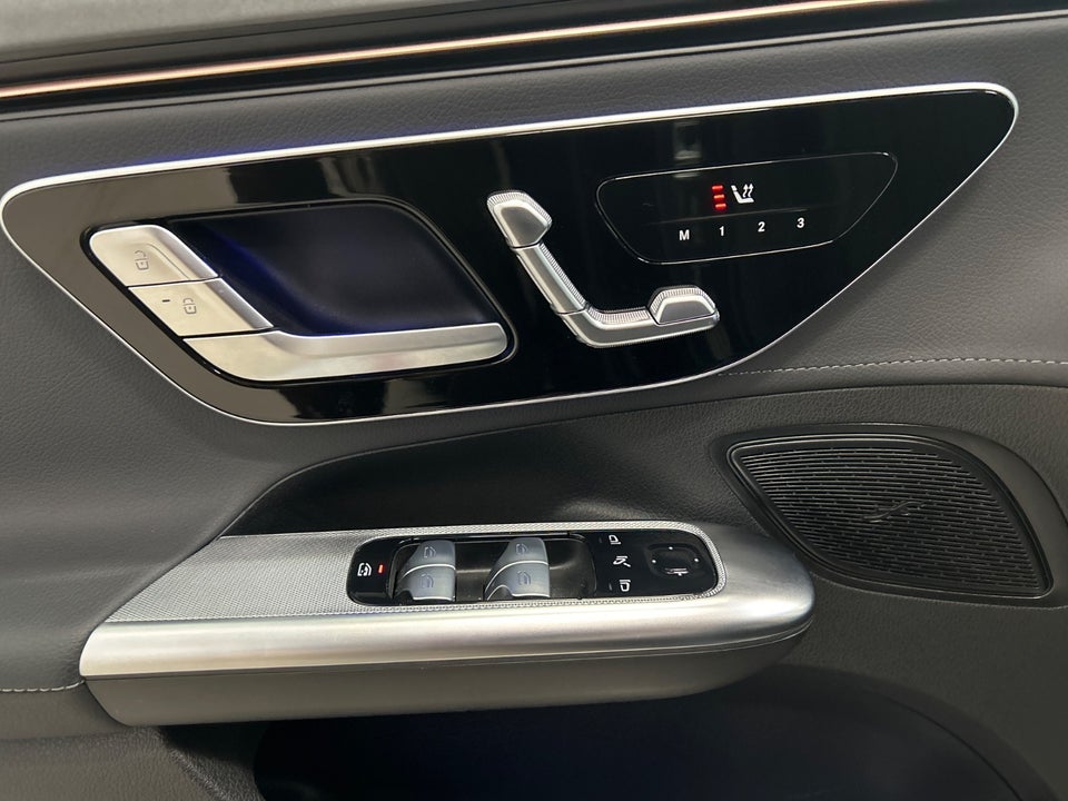 Mercedes EQE300 Avantgarde 4d