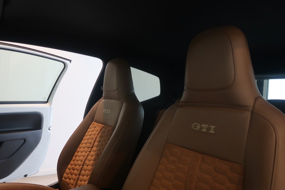 VW Up! 1,0 GTi 3d