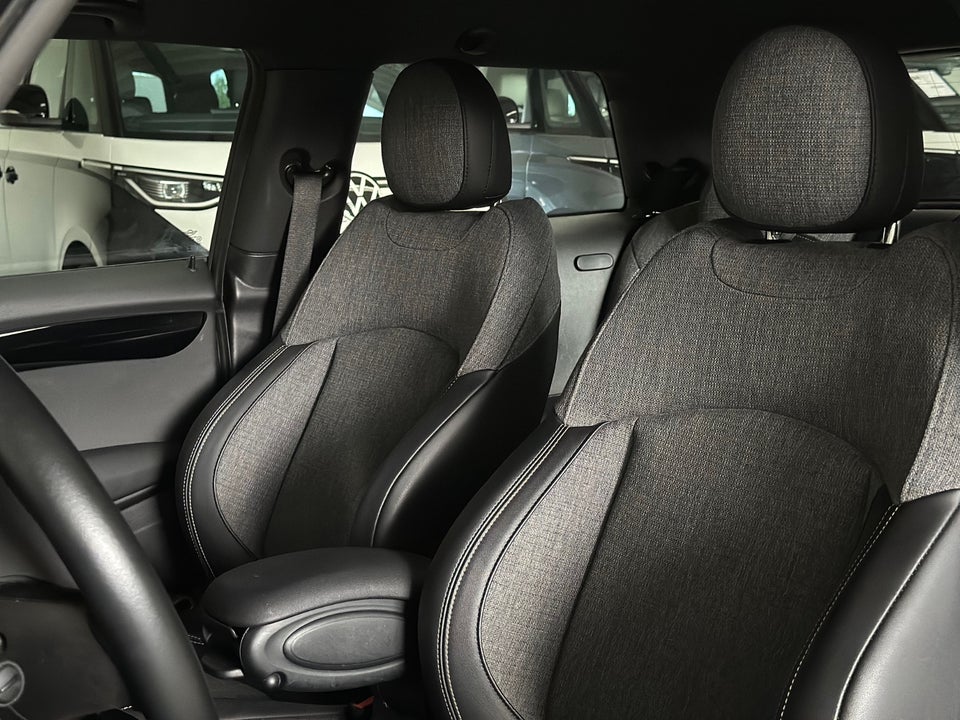 MINI Cooper SE Trim M 3d