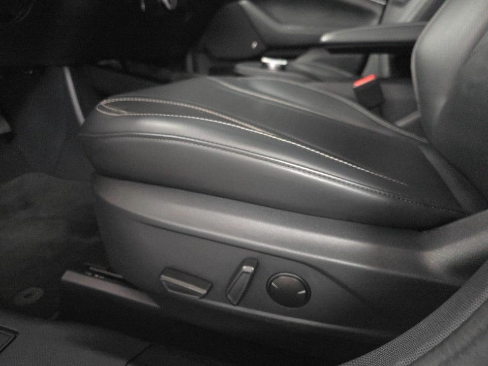 Ford Mustang Mach-E 68 Standard Range 5d