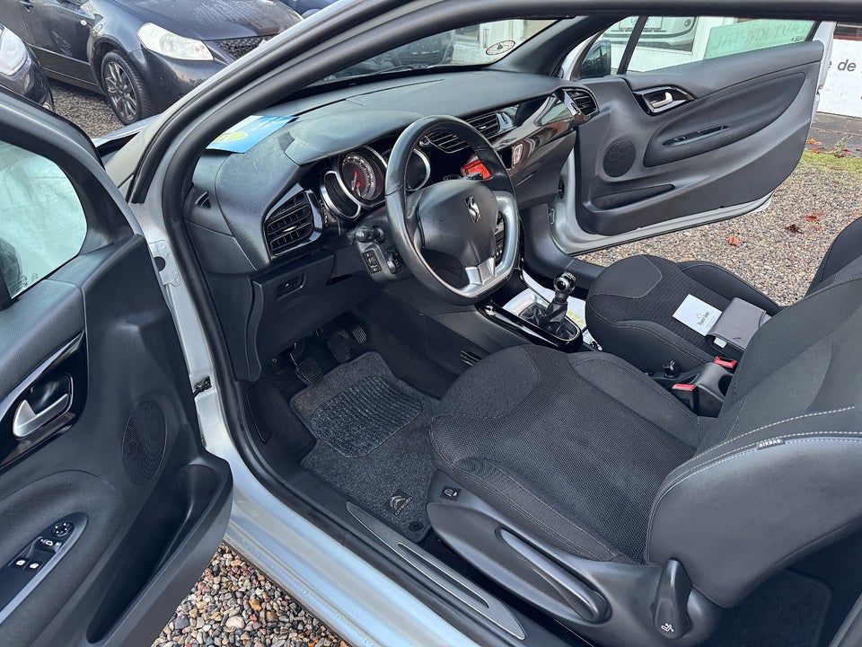 Citroën DS3 1,2 VTi 82 Style 3d