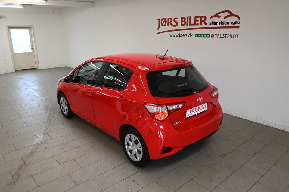 Toyota Yaris 1,0 VVT-i T2 5d