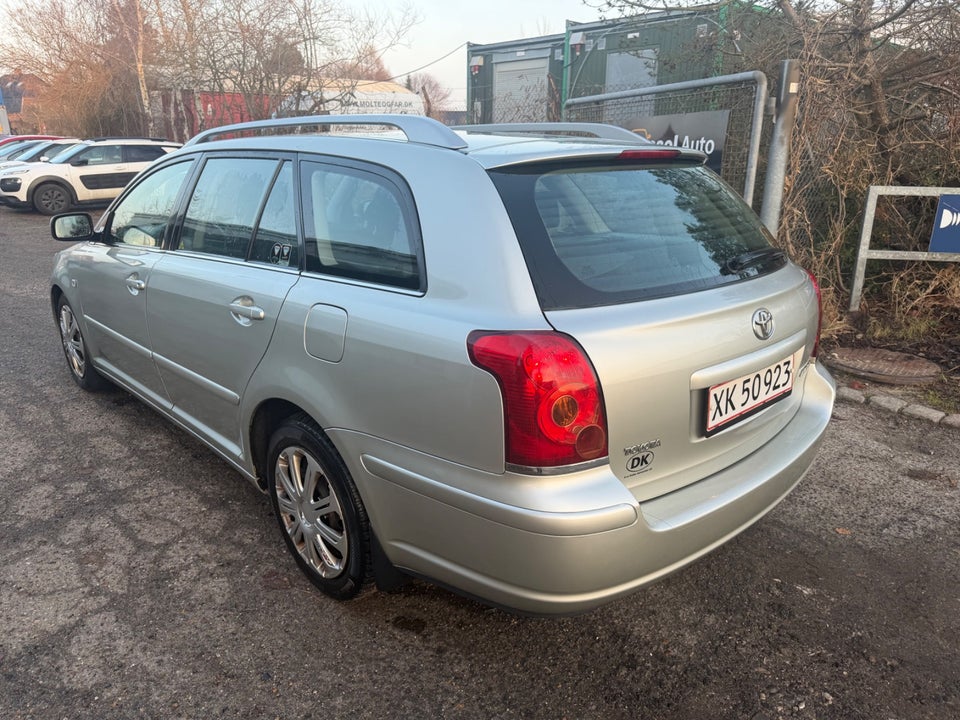 Toyota Avensis 1,8 VVT-i Sol stc. 5d
