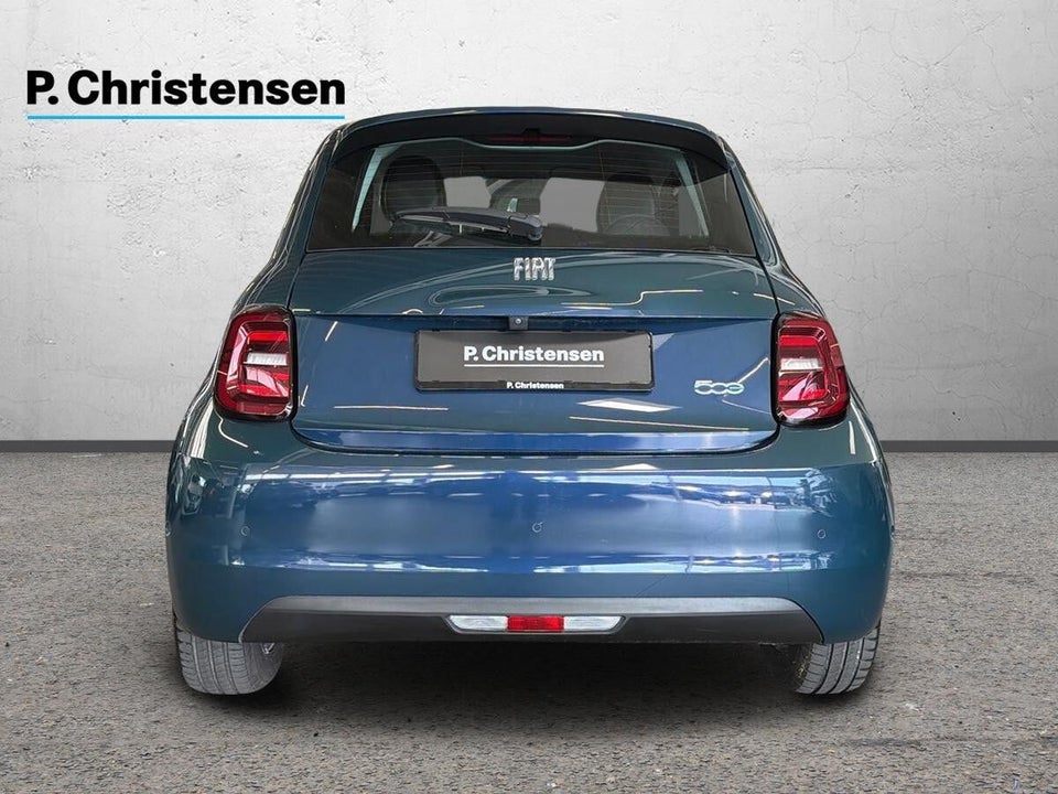 Fiat 500e 42 Icon 3d