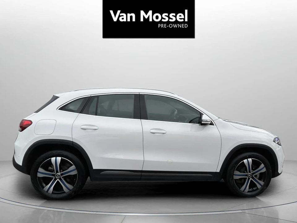 Mercedes EQA250+ Progressive 5d