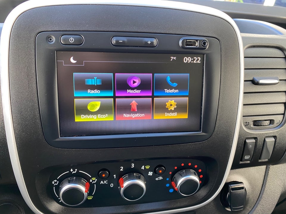 Renault Trafic T29 2,0 dCi 145 L1H1