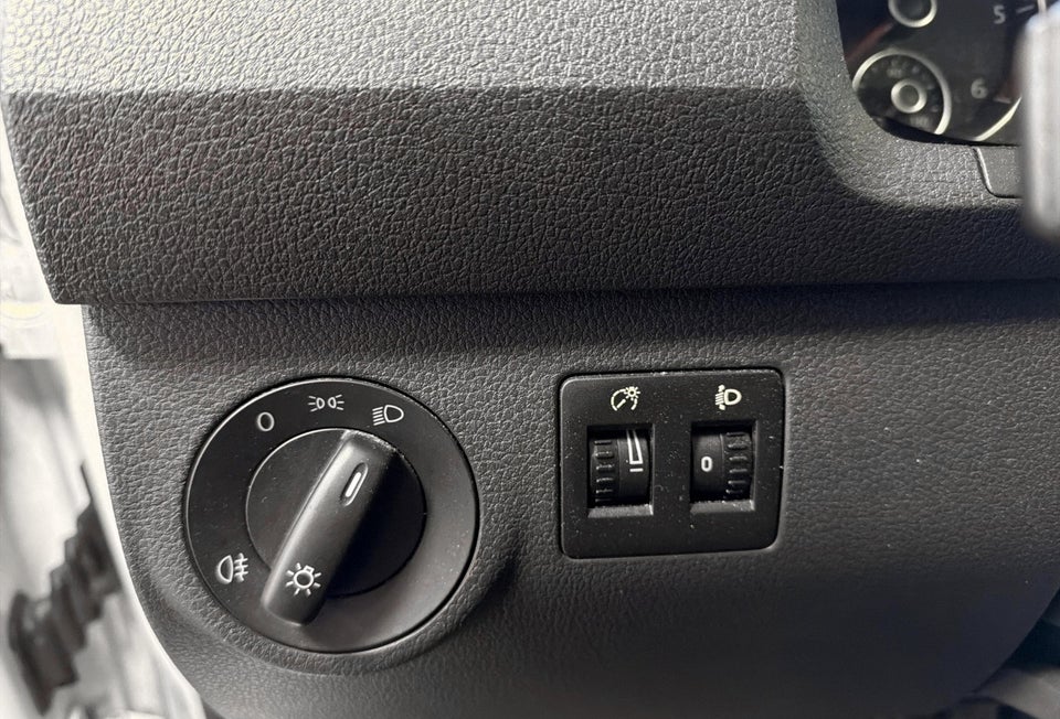 VW Caddy Maxi 2,0 TDi 102 DSG BMT Van 4d