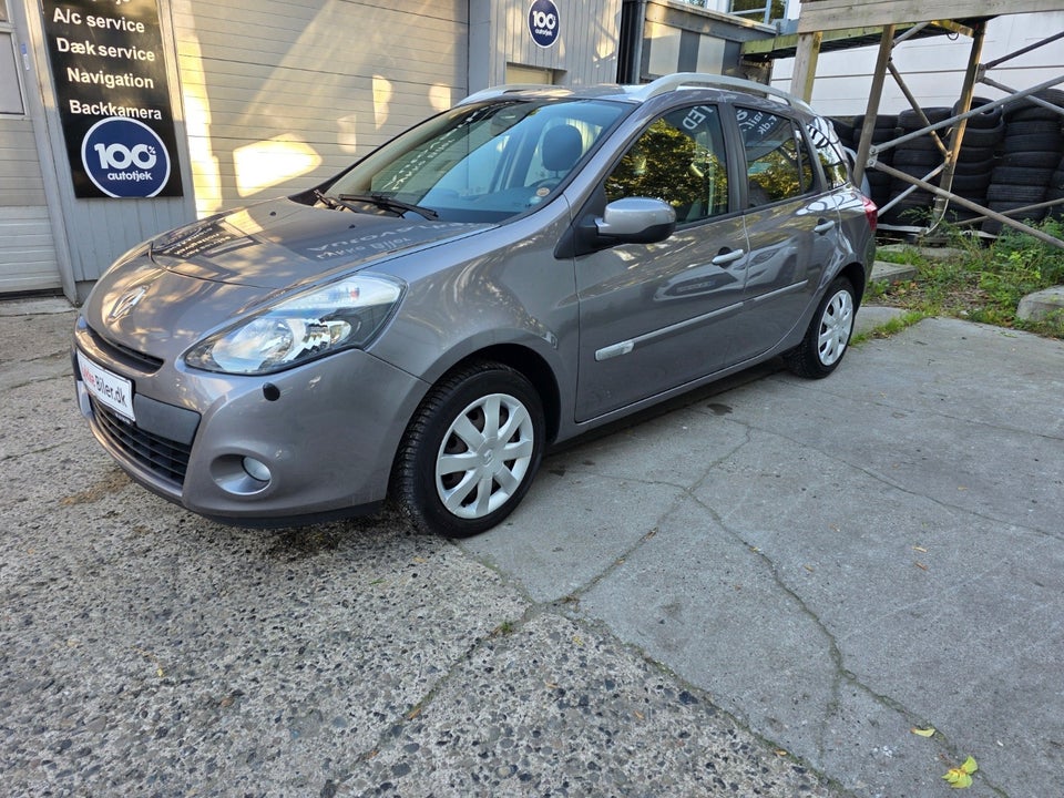 Renault Clio IV 1,2 16V Expression 5d