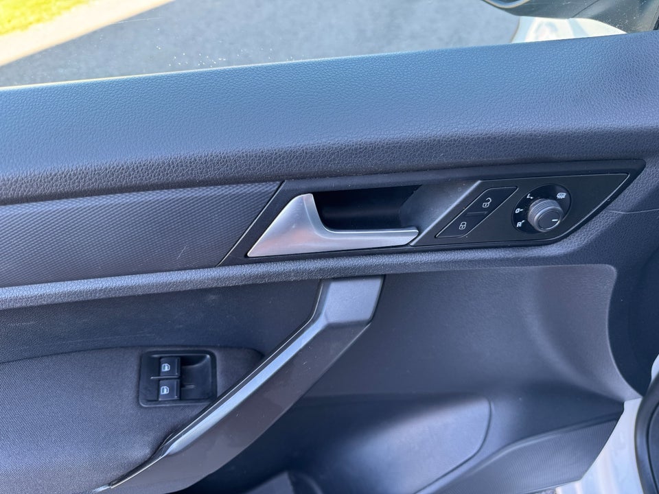 VW Caddy 1,2 TSi 84 Trendline 4d