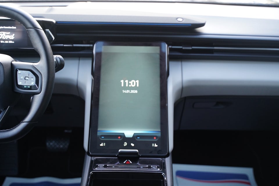 Ford Explorer 84 Select Extended Range AWD 5d