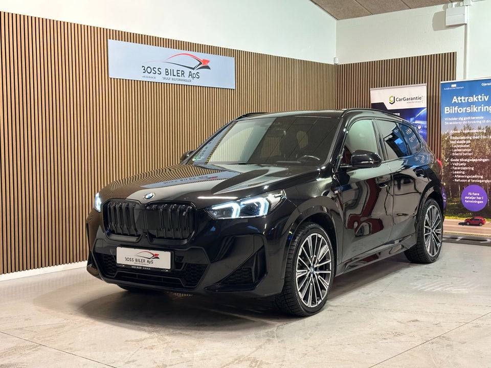 BMW iX1 xDrive30 Fully Charged M-Sport 5d