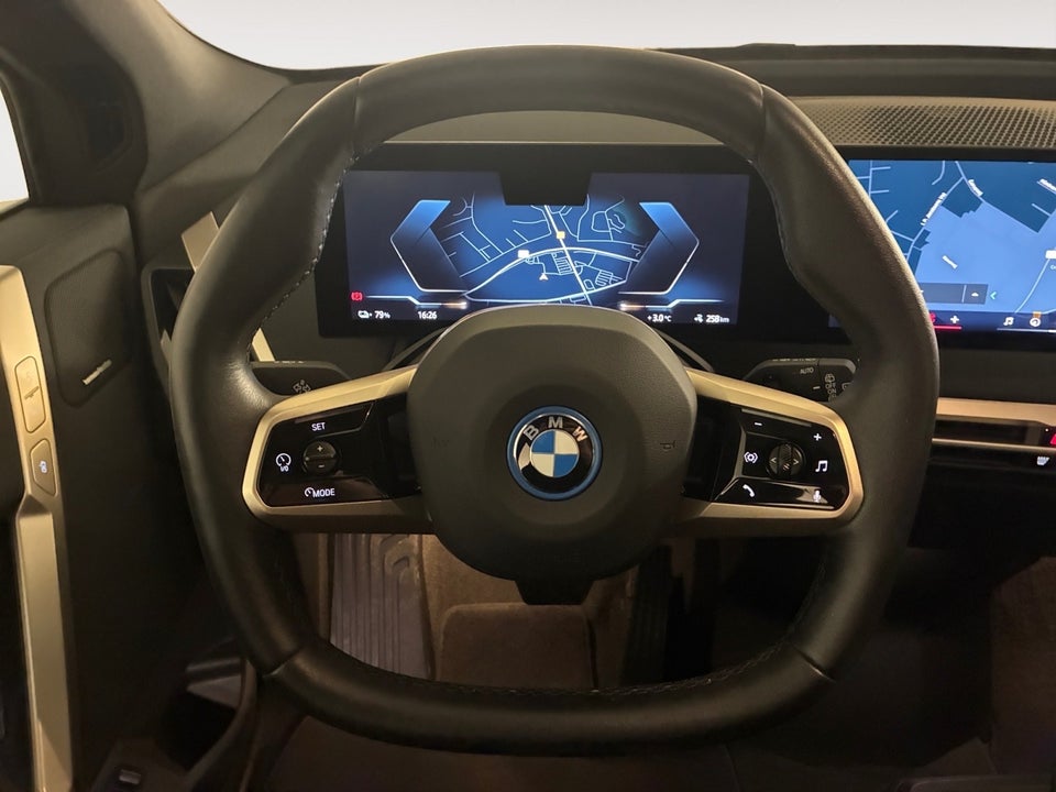 BMW iX xDrive40 Supercharged 5d