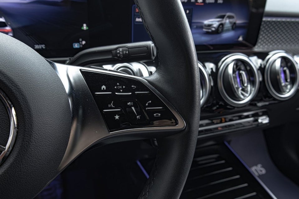 Mercedes EQB300 Progressive 4Matic 7prs 5d