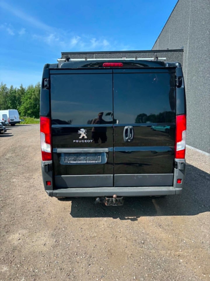 Peugeot Boxer 330 2,2 HDi 110 Kassevogn L1H1