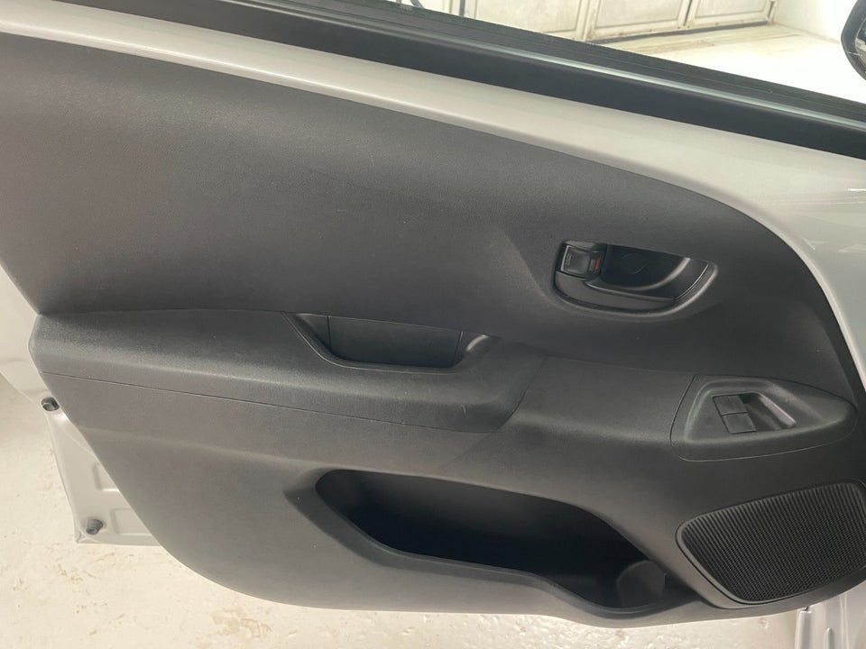 Citroën C1 1,0 VTi Iconic+ 5d