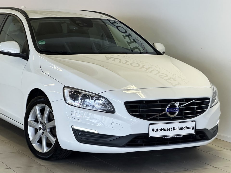 Volvo V60 2,0 D3 150 Momentum 5d