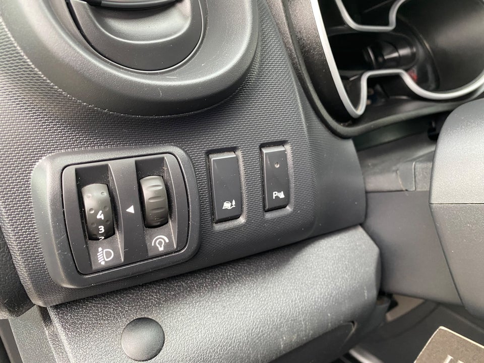 Renault Trafic T29 2,0 dCi 145 L2H1