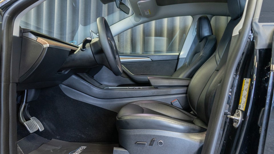 Tesla Model Y Performance AWD 5d