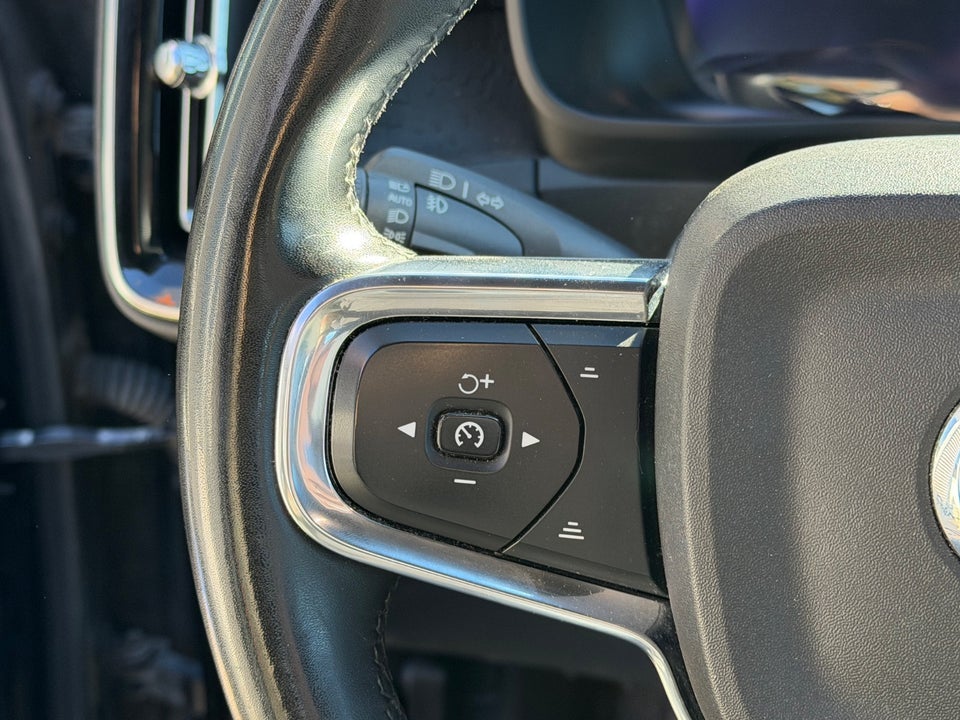 Volvo XC40 ReCharge Core 5d