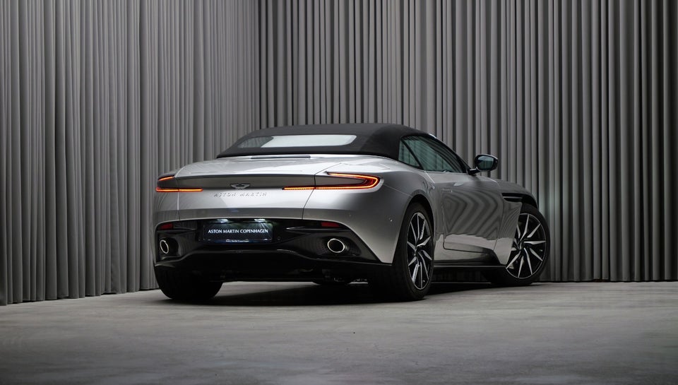 Aston Martin DB11 4,0 V8 Volante aut. 2d