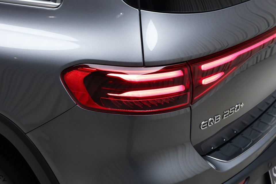 Mercedes EQB250+ AMG Premium 5d