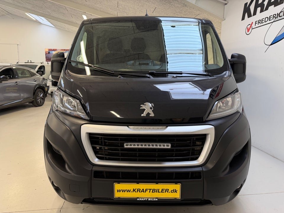 Peugeot Boxer 333 2,2 BlueHDi 140 L2H1 Premium