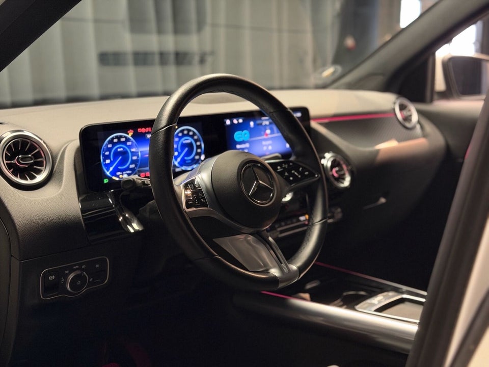 Mercedes EQA250+ Progressive 5d